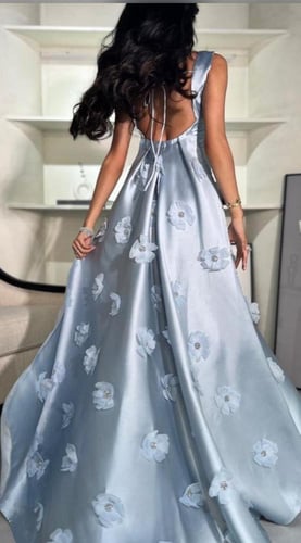 فستان راقي فخم سماوي للمناسبات