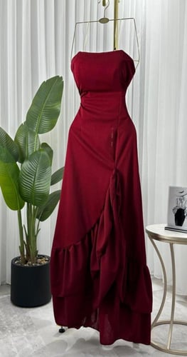 فستان عزيزه عنابي بقصة مميزه