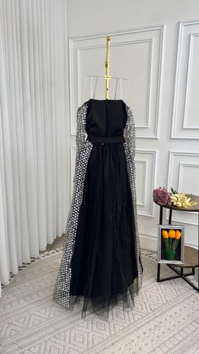 فستان الهنوف اسود