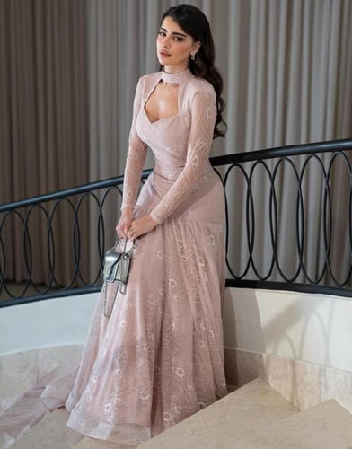 فستان للعيد وردي دانتيل