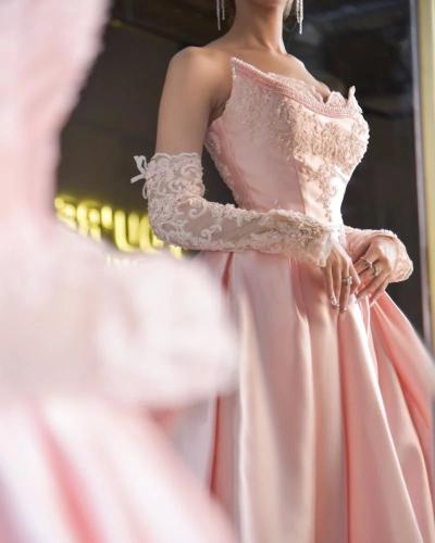 فستان سهره فخم وردي