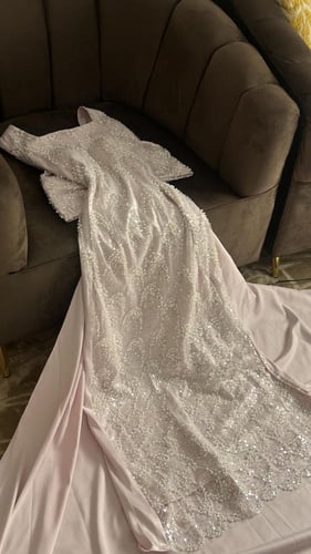 فستان رهاف الوردي