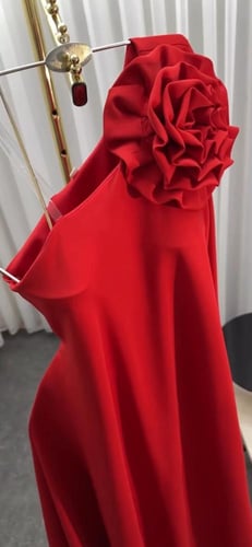 فستان حمل احمر ناعم