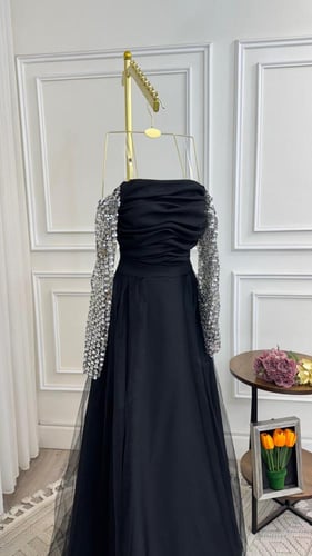 فستان الهنوف اسود