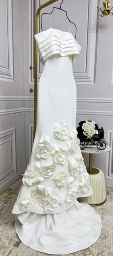 فستان هدى سهره ناعم ابيض