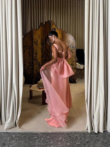 فستان سهره فخم وردي