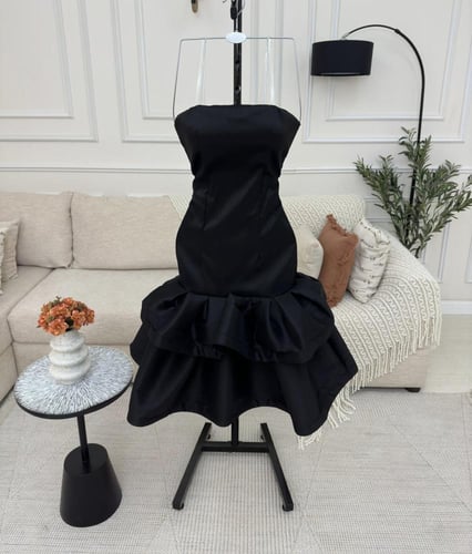 فستان ناعم ابيض بلونين