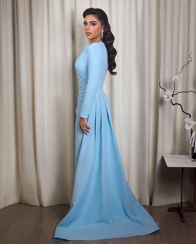 فستان سماوي ناعم وساتر