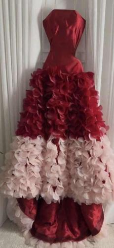 فستان سهره وردي واحمر