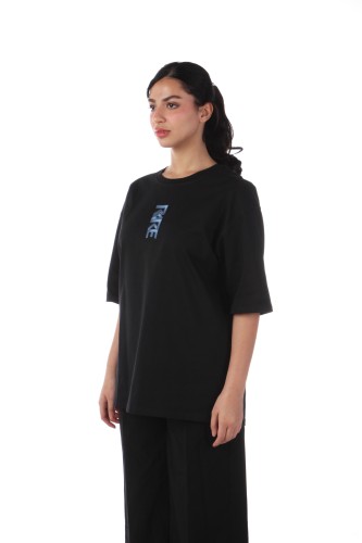 Black T-shirt
