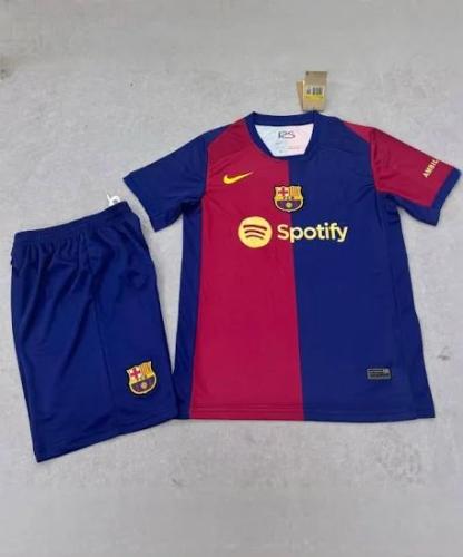 طقم برشلونه الأساسي 2024-2025