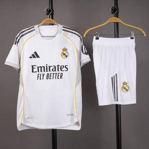 طقم ريال مدريد الأساسي 2026 الون الأبيض