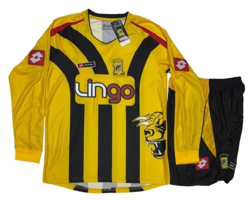 طقم الاتحاد كلاسيكي 2005 كم طويل