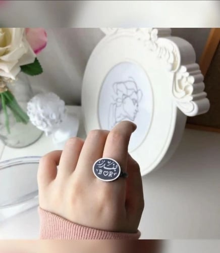 خاتم ملكي بالاسم والتاريخ