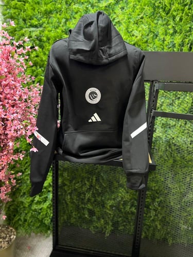 بلوفر النصر الأسود الجديد 2026