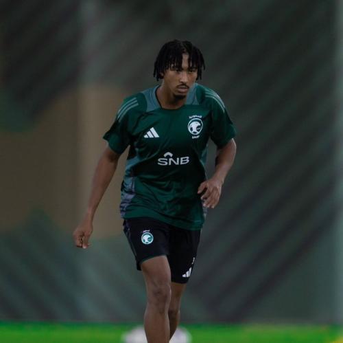 طقم تمرين المنتخب السعودي الجديد 2025