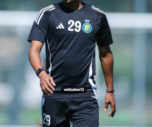 طقم النصر الجديد تمرين 2025