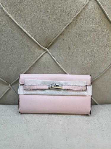 Elegant pouch