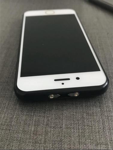 صاعق الايفون