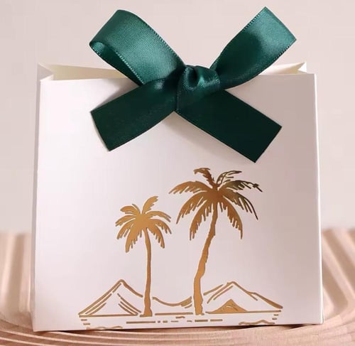 ١٠اكياس هدايا اليوم الوطني