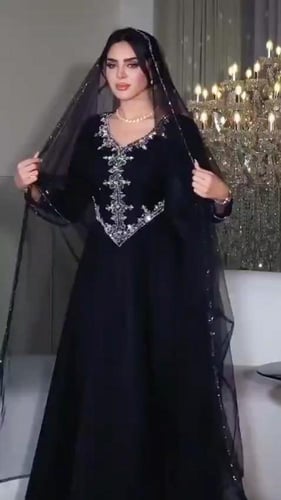 جلابيه طويله ساتره لون اسود انيق خامه كريب استرتش...