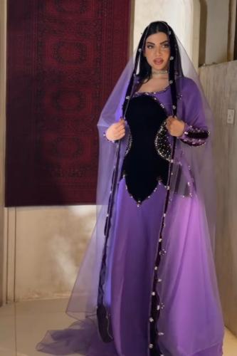 فستان طويل خامه باربي عل شيفون +تطريز يدوي راقي