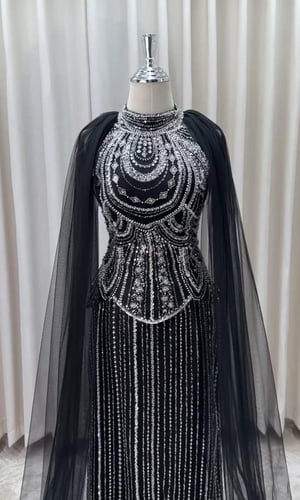 فستان سهره راقي لون انيق قماش شك سهره