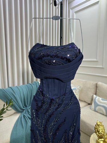 فستان سهره راقي لون انيق قماش شك سهره بكسرات مع كو...