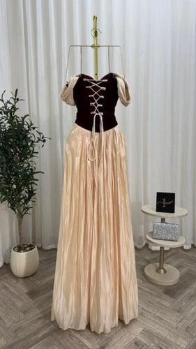 فستان سهره راقي لون انيق قماش شيفون عل بطانه مخمل...