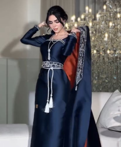 فستان مع بشت سهره راقي لون انيق قماش ميكادو