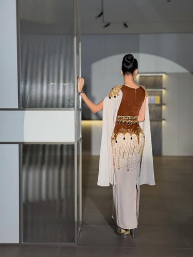 جلابيه سهره راقيه طويله ساتره لون انيق خامه باربي...