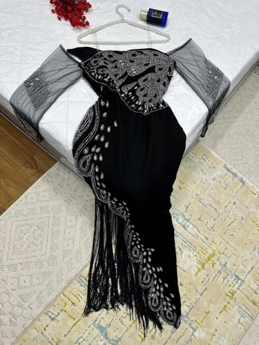 فستان كريب استرتش تطريز راقي