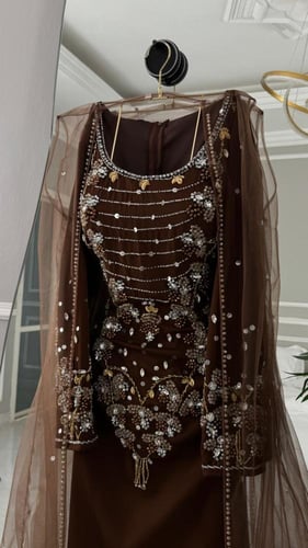 جلابيه راقيه طويله خامه باربي تطريز يدوي راقي