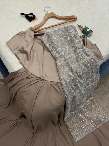 فستان سهره الخامه :تطريز يدوي الذيل تفته راقي متوف...