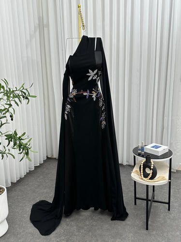 فستان سهره لون اسود راقي خامه نوع القماش : كريب مع...