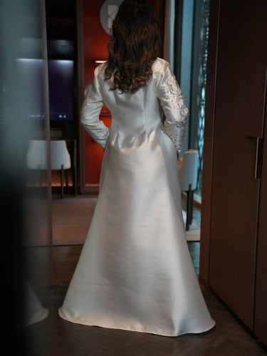 فستان قطعتين لون ابيض انيق خامه راقيه