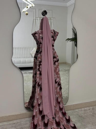 فستان سهره راقي لون انيق قماش سهره خرز ولولو مع طر...