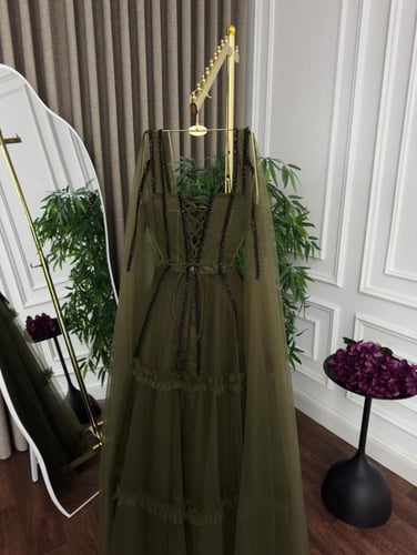 فستان سهره راقي خامه تل عل بطانه باربي مطرز يدوي