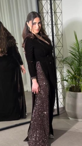 فستان شتوي سهره راقي لون انيق قماش مخمل عل ترتر