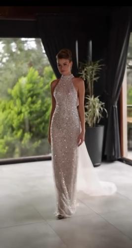 فستان تل مطرز