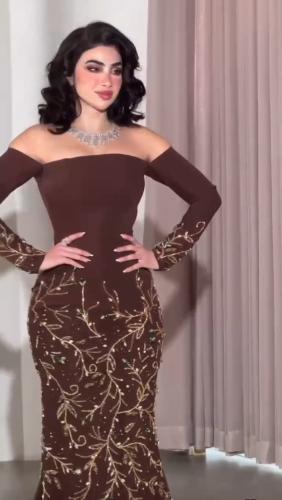 فستان سهره راقي لون بني خامه كريب استرتش +تطريز يد...