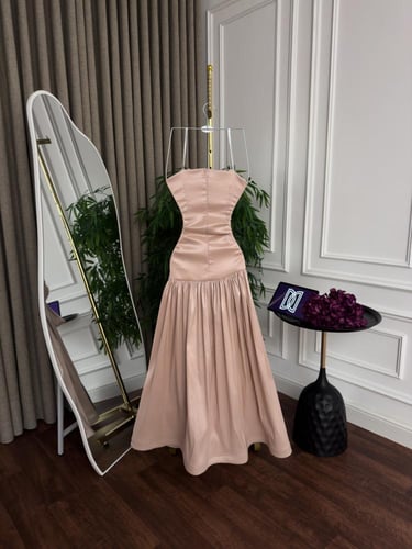 فستان سهره لون راقي خامه الصدر كلفه تطريز كلوش شان...