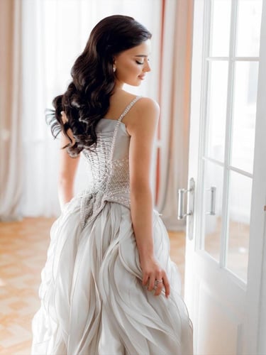 فستان سهره راقي لون انيق قماش سهره مطرز عل اورجنزا