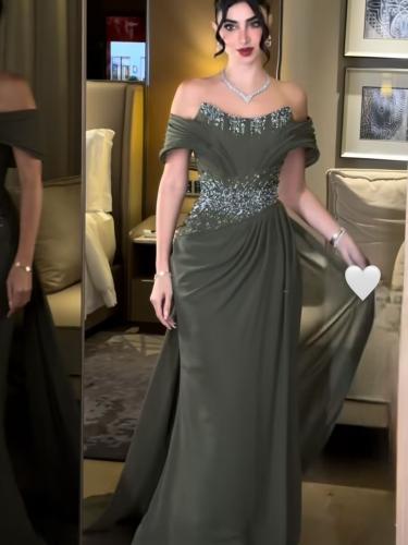 فستان سهره راقي لون انيق خامه مخمل تل عل باربي +تط...