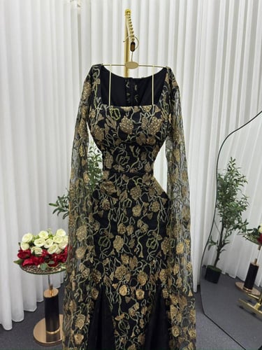 فستان خامه تل مطررز كبيوتر وفصوص رزكون