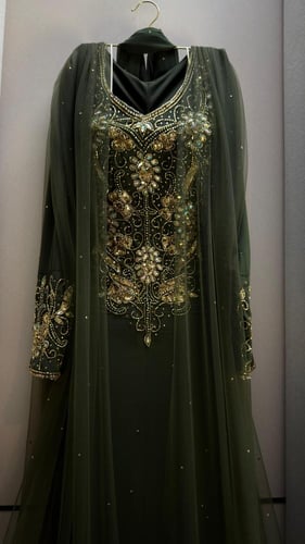 جلابيه طويله ساتره خامه باربي عل جورجيت +تطريز شغل...