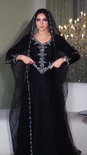 جلابيه طويله ساتره لون اسود انيق خامه كريب استرتش...