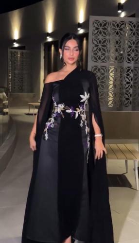 فستان سهره لون اسود راقي خامه نوع القماش : كريب مع...