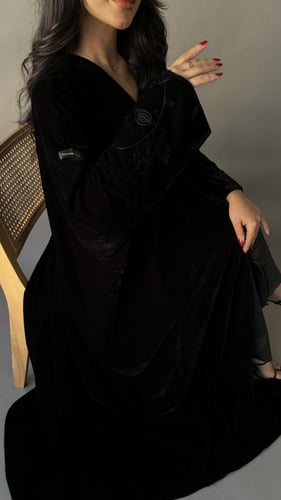 7- مخمل مطرز