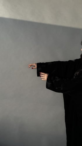 7- مخمل مطرز